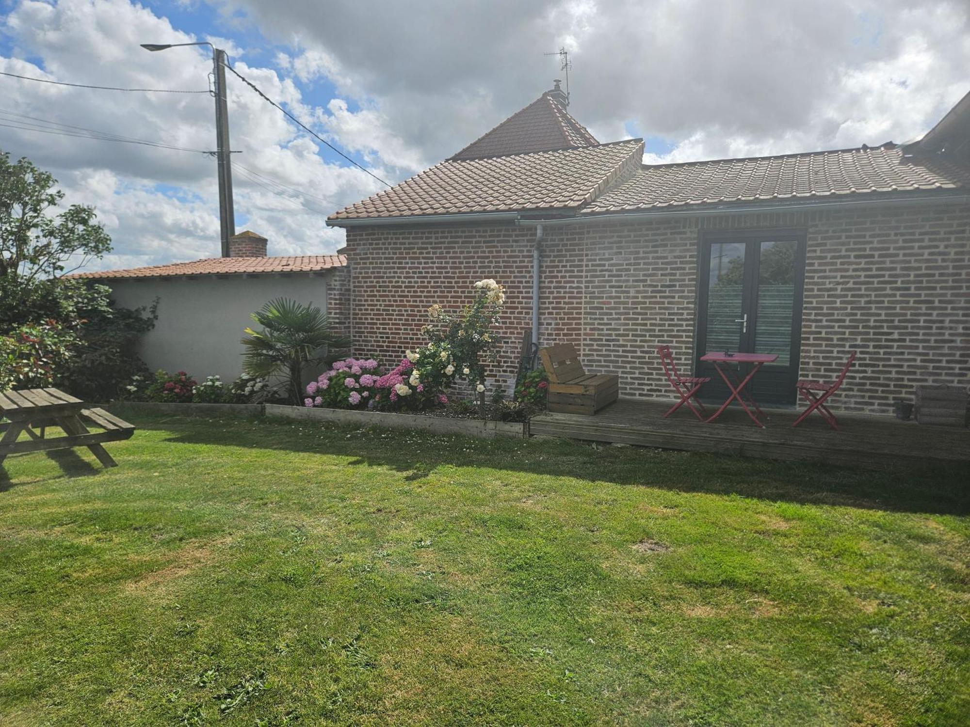 Chambre D Hotes Le Pigeonnier Fromelles Екстериор снимка